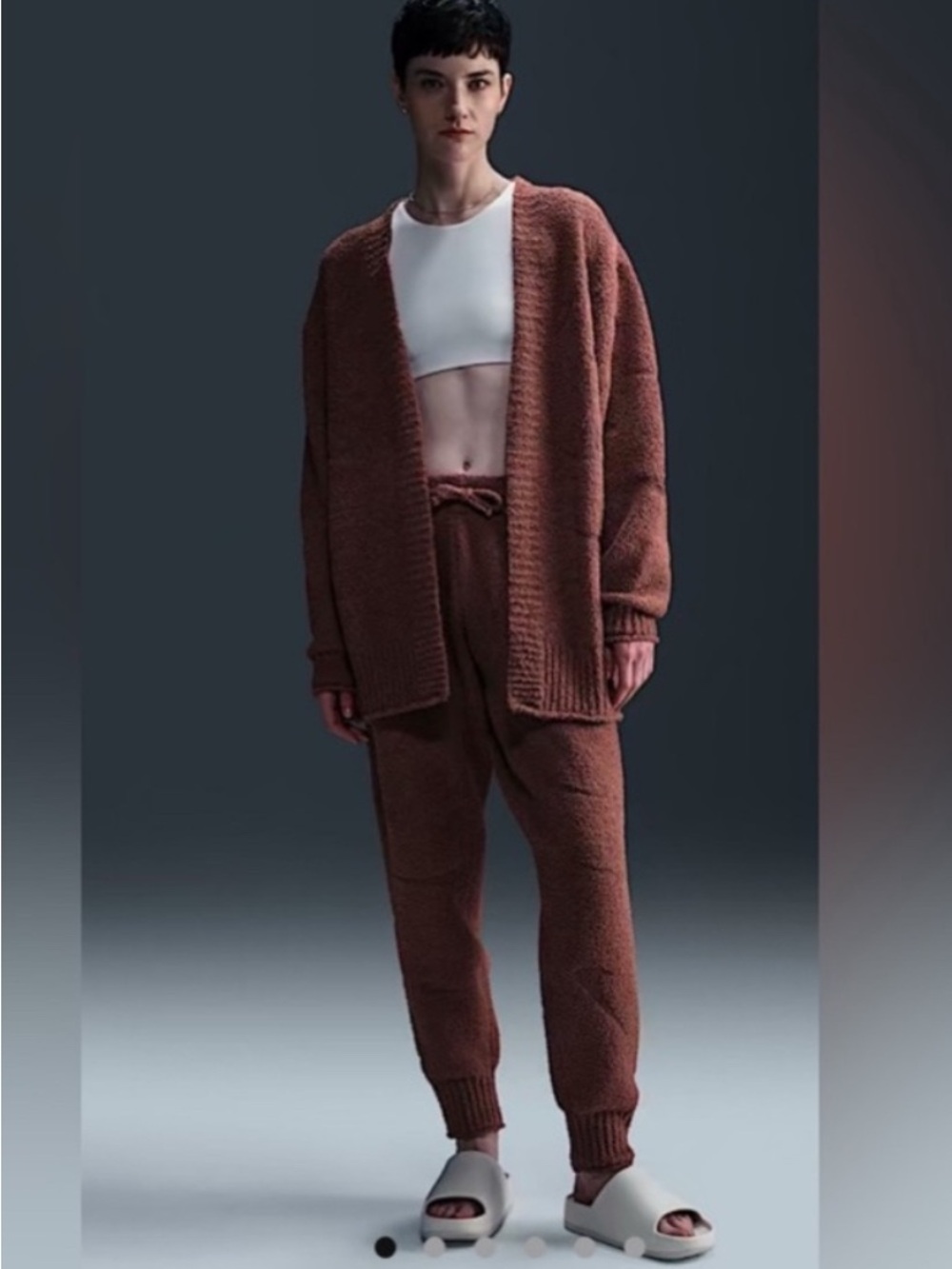 Nike Sportswear Phoenix Cozy Bouclé
Women's High-Waisted Oversized Knit Pants M